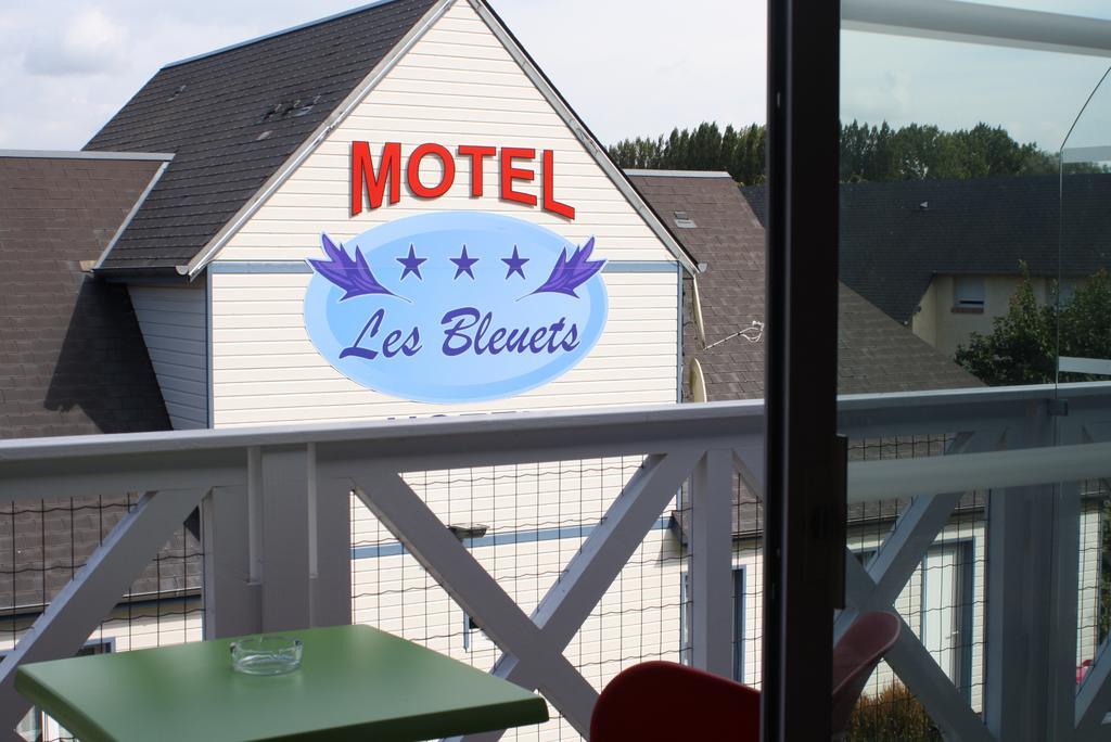 Contact Hotel - Motel Les Bleuets & Spa La Rivière-Saint-Sauveur Pokoj fotografie