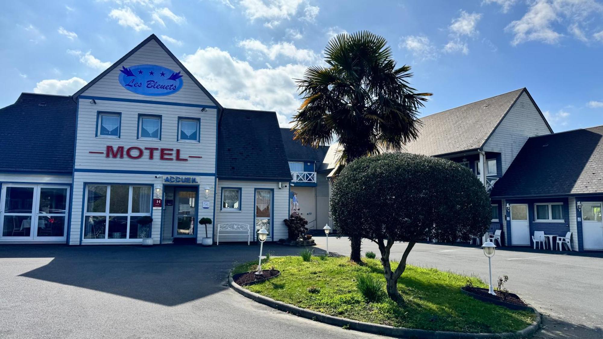 Contact Hotel - Motel Les Bleuets & Spa La Rivière-Saint-Sauveur Exteriér fotografie